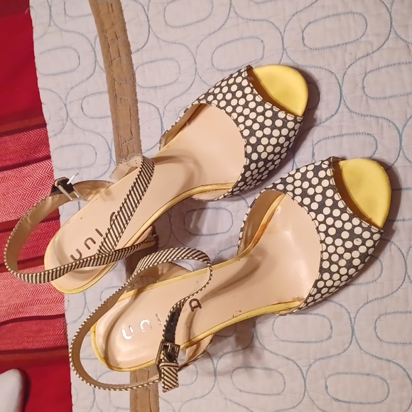 Unisa, high heel sandals, Sz 10, blue/white polka dot & blue/white stripes strap - Picture 1 of 7